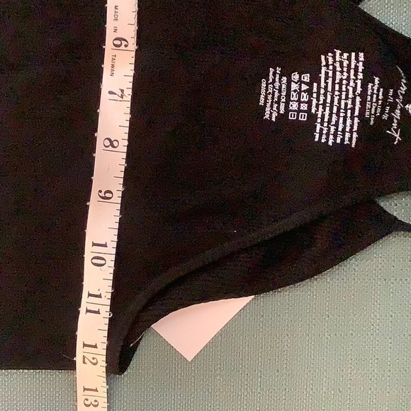 #1049 NWT Free People Movement Happiness Tank - Picture 13 of 13